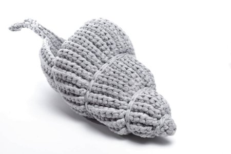 Foto de Invierno prendas de punto de lana aisladas sobre fondo blanco de cerca - Imagen libre de derechos