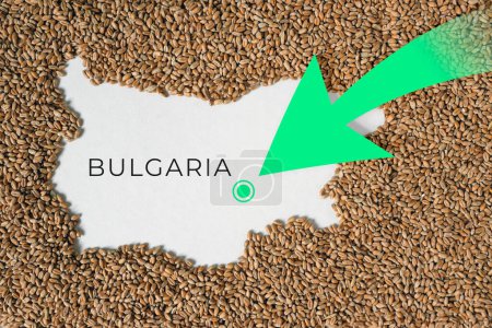 Mapa de Bulgaria lleno de grano de trigo. Dirección flecha verde. Espacio para texto.