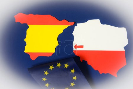 Polen-Karte. Spanien-Karte. Pfeil. Flagge der Euro-Union. Bevölkerungswanderung von Polen nach Spanien.