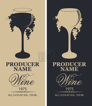 Téléchargez les illustrations : Ensemble d'étiquettes de vin vectoriel avec un verre de vin et de raisins dans un style rétro - en licence libre de droit