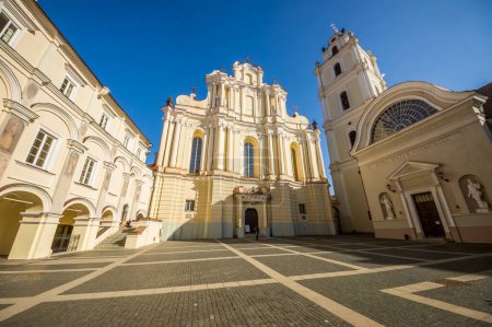 Téléchargez les photos : Eglise Saint Johns bâtiment baroque à Vilnius, Lituanie - en image libre de droit