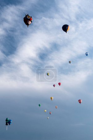 Photo for KIEL, GERMANY - JUNE 17, 2023: During the Kieler Woche 2023 Hot Air Balloons take off at the International Balloon Sail. With them is a balloon from Ukraine - Royalty Free Image