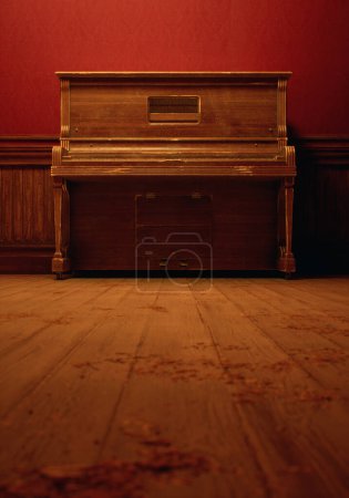 Téléchargez les photos : Vintage intérieur rustique avec piano vintage sur sol en bois contre papier peint rouge avec lambris en bois. - en image libre de droit