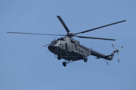 Téléchargez les photos : Chiangmai, Thaïlande - 11 novembre 2023 : Sikorsky UH-60L / M / A Blackhawk of Royal Thai Army. - en image libre de droit