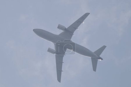 Téléchargez les photos : Chiangmai, Thaïlande - 1er décembre 2023 : HS-TYR Airbus A319-100 ACJ Royal Thai Air Force. - en image libre de droit