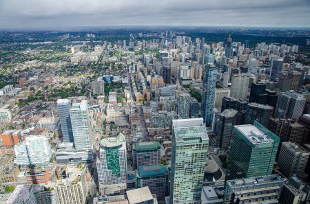 Spektakulärer Blick vom CN Tower. Toronto. Ontario, Kanada. Hochwertiges Foto