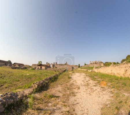 Téléchargez les photos : Ruines anciennes nikopolis preveza grec de temple église chrétienne antique - en image libre de droit
