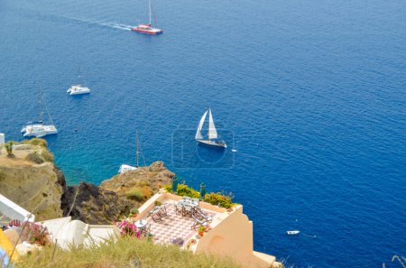 griechischer Urlaubsort Santorini im Frühling