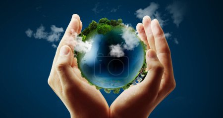 Foto de Globo de vidrio en la mano, Concepto de ahorro de energía, Elementos de esta imagen proporcionados por la NASA - Imagen libre de derechos