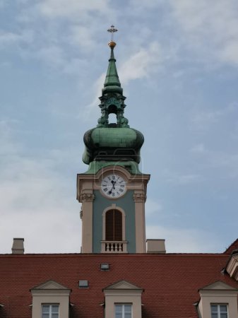 Budapesti Szent Ferenc sebei templom.Clock tower