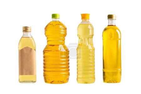 Pflanzenöl mit Olivenöl in verschiedenen Flaschen zum Kochen isoliert auf weißem Hintergrund mit Schneideweg.