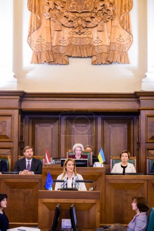 Téléchargez les photos : RIGA, LETTONIE. 26 octobre 2022. Roberta Metsola, présidente du Parlement européen, se rend au Parlement de Lettonie. Riga, Lettonie. - en image libre de droit