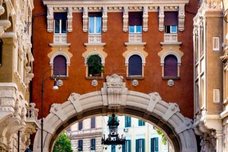 Foto de Detalle del Palazzo degli Ambasciatori en el Quartiere Coppede ', Roma, Italia - Imagen libre de derechos