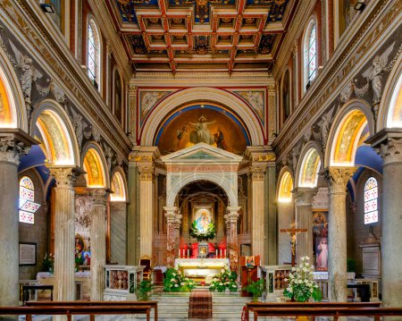 Téléchargez les photos : De l'église de San Salvatore à Onda, Rome, Ital - en image libre de droit