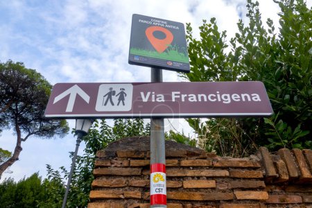 Foto de Señal para la Vía Francigena en Roma, Italia - Imagen libre de derechos