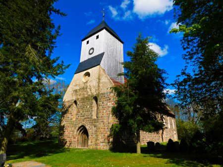 Foto de Evangelical stone church from the 13th century - Imagen libre de derechos