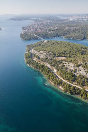 Téléchargez les photos : Vue aérienne du littoral croate - en image libre de droit