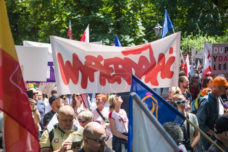 Foto de Varsovia, Polonia - 4 de junio de 2023 Manifestación de manifestantes contra el gobierno - Imagen libre de derechos