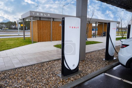 Photo for Tesla supercharger v4 mit Lounge deutscher Fabrik Giga Berlin, Gigafactory Berlin-Brandenburg Tesla location in Europe, sustainable and efficient facility yet in Berlin, Germany - February 19, 2024 - Royalty Free Image