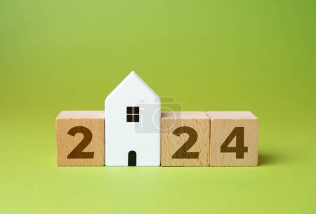 Heimat und 2024. Familienhaushaltsplanung für nächstes Jahr. Hypothekenzinsen und Kredite. Immobilienfondskonzept. Eigenheim refinanzieren.