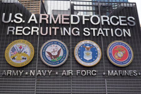 Photo for NEW YORK - MAY 23, 2023: U.S. Armed Forces Recruiting Station recruits the enlisted, non commissioned and officer candidates for service in the US Armed Forces in Times Square, Manhattan, New York - Royalty Free Image
