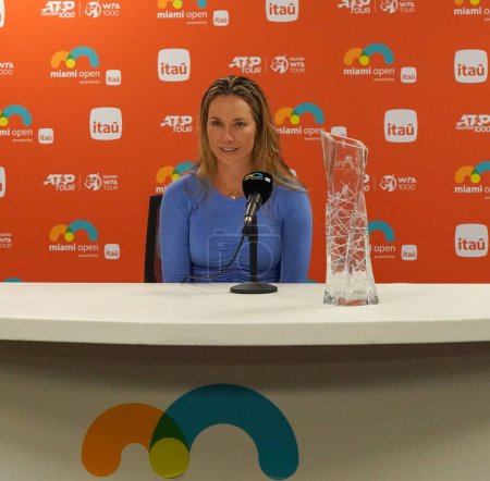 Photo for MIAMI GARDENS, FLORIDA - MARCH 30, 2024: 2024 Miami Open Champion Danielle Collins of USA during press conference after defeating Elena Rybakina of Kazakhstan in the women's singles final match at Hard Rock Stadium in Miami Gardens - Royalty Free Image