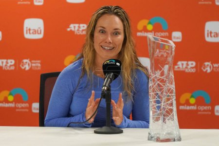 Photo for MIAMI GARDENS, FLORIDA - MARCH 30, 2024: 2024 Miami Open Champion Danielle Collins of USA during press conference after defeating Elena Rybakina of Kazakhstan in the women's singles final match at Hard Rock Stadium in Miami Gardens - Royalty Free Image