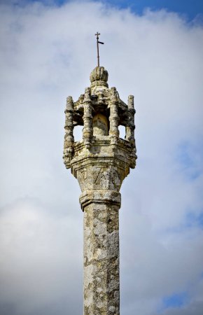 Foto de Detalle de la picota de Sernancelhe, símbolo de la justicia en la ciudad, en Portugal - Imagen libre de derechos