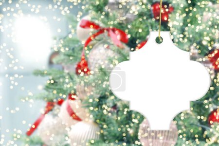 Téléchargez les photos : Décoration arabesque de Noël mock up avec des lumières dorées décoration - en image libre de droit