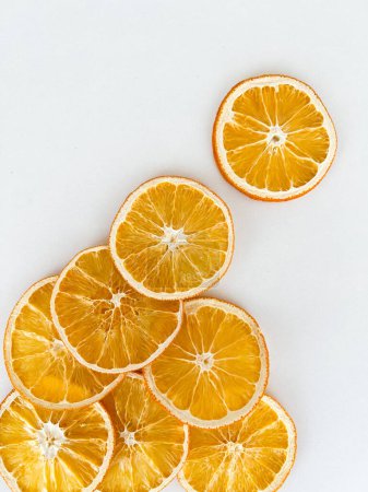 Téléchargez les photos : Sliced orange background, copy space. Top view - en image libre de droit