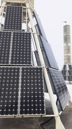 Foto de Paneles solares células, producción de energía. Generación alternativa - Imagen libre de derechos
