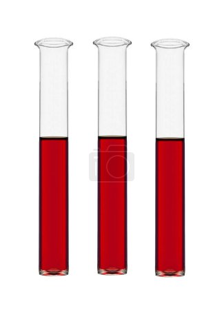 Photo pour Trois éprouvettes avec liquide rouge isolé sur fond blanc - image libre de droit