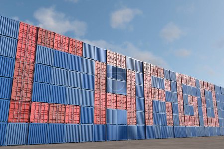 Téléchargez les photos : L'inscription Cargo de conteneurs de fret rouge et bleu sur le fond d'un ciel nuageux. - en image libre de droit