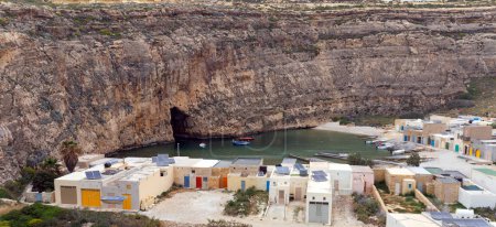 Das Binnenmeer von Dwerja, Insel Gozo, Malta