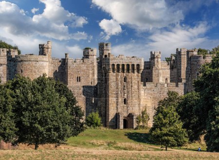 Téléchargez les photos : Château historique de Bodiam à East Sussex, Angleterre - en image libre de droit