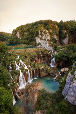 Téléchargez les photos : Plitvice lakes waterfall Croatia taken in May 2022 - en image libre de droit