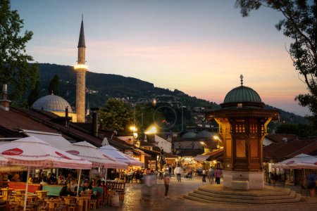 Téléchargez les photos : Sarajevo Bosnia Herzegovina main square taken in June 2022 - en image libre de droit