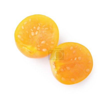 Fruta de physalis naranja madura cortada aislada en blanco, vista superior