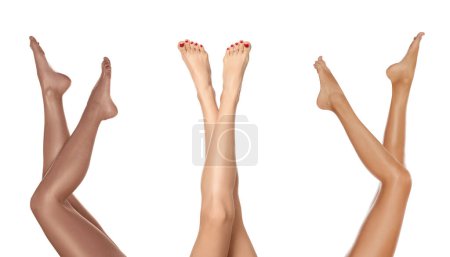 Foto de Mujeres con hermosas piernas sobre fondo blanco, primer plano. Collage de fotos que muestran las etapas de bronceado - Imagen libre de derechos