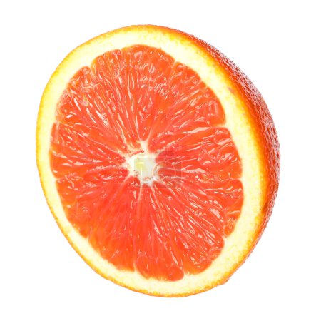 Zitrusfrüchte. Frische reife rote Orange in Scheiben geschnitten, isoliert auf weiß