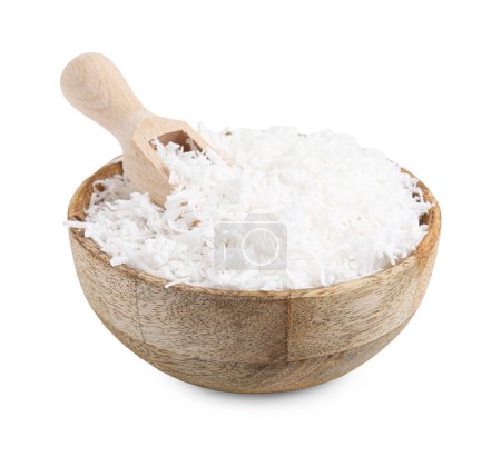 Kokosflocken in Schüssel und Schaufel isoliert auf weiß