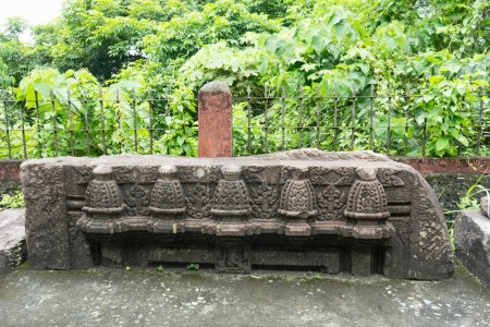 Foto de Madan Kamdev sitio arqueológico en Baihata Chariali, Kamrup, Assam, Noreste de la India - Imagen libre de derechos