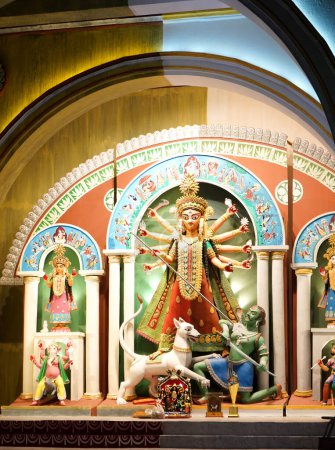 Téléchargez les photos : Portrait Vue de 66 Pally Durga Puja 2022 - en image libre de droit
