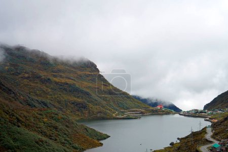 Foto de Lago Tsomgo o Changu en Sikkim Oriental - Imagen libre de derechos