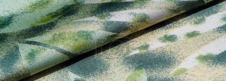 Téléchargez les photos : Tissu de soie de style africain vert et blanc. Pour designer, motif de texture, collection de fond. - en image libre de droit