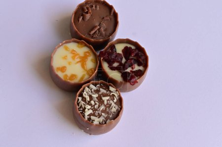 Téléchargez les photos : Délicieux bonbons au chocolat, gros plan - en image libre de droit