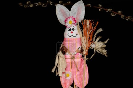 Téléchargez les photos : Decorative Easter bunny toy - en image libre de droit