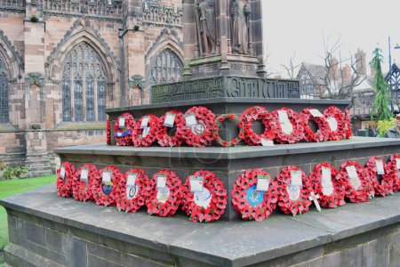 Foto de Memorial de guerra de la catedral de Chester en el día del recuerdo. - Imagen libre de derechos