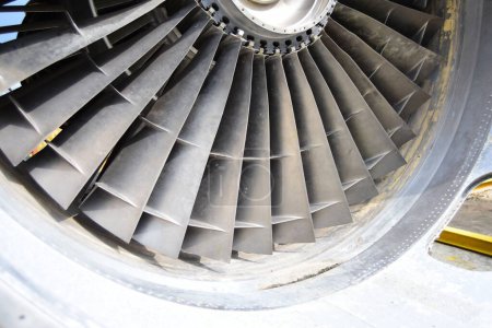 Foto de Fragmento de motor de avión turborreactor, fondo - Imagen libre de derechos
