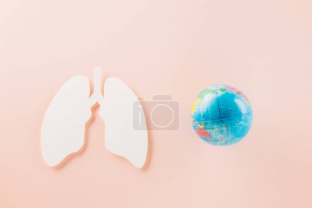 Photo for World tuberculosis day. Lungs paper cutting symbol on pink background, copy space, concept of world TB day, banner background, respiratory diseases, lung cancer awareness, Paper Art, 24 March - Royalty Free Image